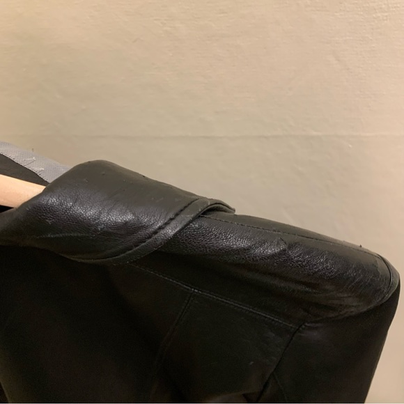 Wilson’s Leather Short Coat - Picture 5 of 6